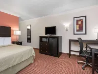 AmericInn by Wyndham Johnston des Moines Hotels in Johnston