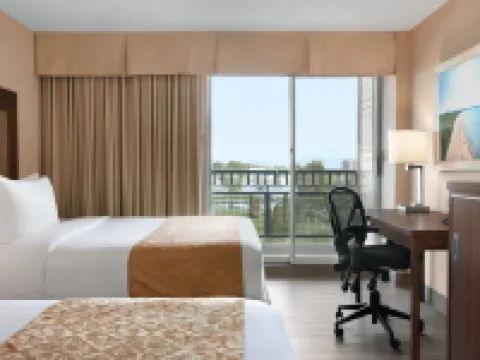 Ramada by Wyndham Belleville Harbourview Conference Centre Hoteles en Belleville