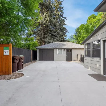 Garden Level Apt Mtn Ave - 8 Min Walk to Old Town!