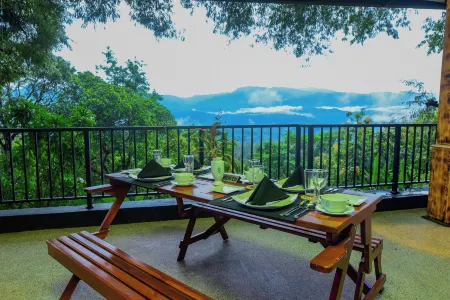 Siyonra Bungalow Отели рядом с достопримечательностью «Sri Muthumari Amman Kovil»