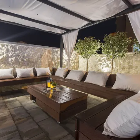 Exquisite Villa with Private Hot Tub in Grebaštica