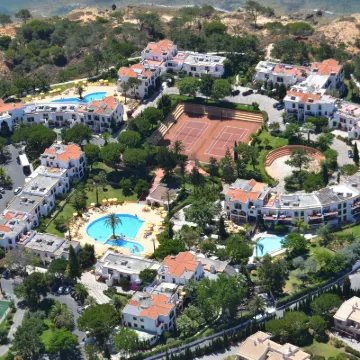 Alfagar Aparthotel Hotels near Praia da Balaia