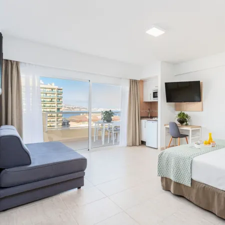 Hotel Apartamentos Pyr Fuengirola
