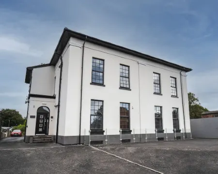 The Ashcroft Apartments Hotels in Eccles