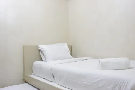 Private & Stylish 2Br at Gateway Apartment Ahmad Yani Cicadas