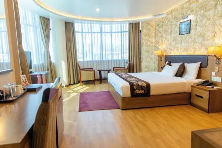 HOTEL MIRAGE REGENCY