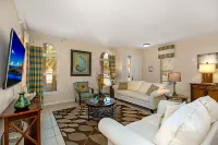 Florida Breeze at Ellis Exclusive Villas - Spa