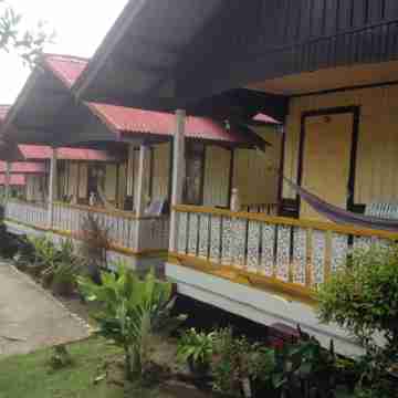 Starlight Haadrin Resort Hotel Exterior