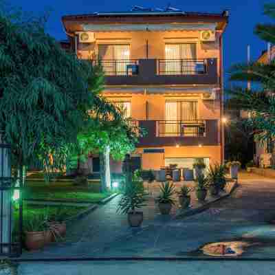 Castro Deluxe Hotel Exterior