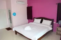 Khowbuysi View Resort Hotels near Kung Wiman Beach