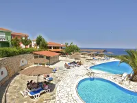 Porto Skala Hotel Village Hotele w: Kefallinia