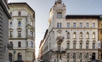 Ikonik Parlament