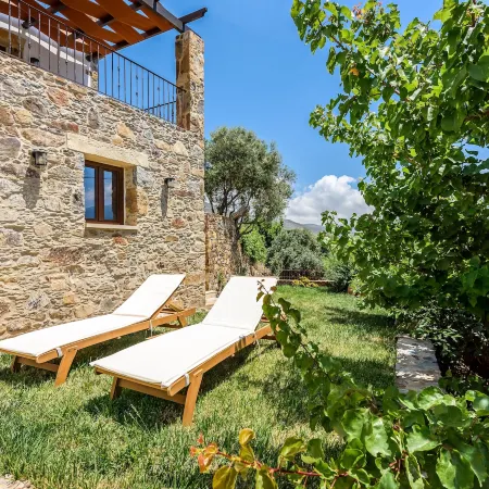 Minos Country Living Apartments