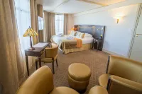 Jehan de Beauce - Teritoria Hotel di Luce