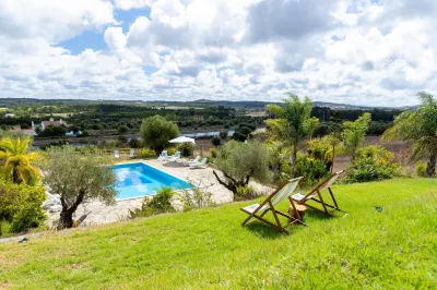 Monte Cerro da Vigia by Vacationy Hotel dekat Monte Carvalhal da Rocha