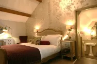 The Three Pigeons Inn Hotels in Banbury