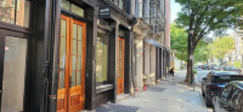 โซสูท แอท เดอะ ล็อกซ์ลีย์ - โอลด์ ซิตี้