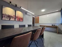 Pajuçara的公寓，客廳有空調，健身房，游泳池和小童區