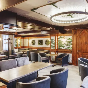 Familion ApartHotel Отели рядом с достопримечательностью «Триумфальная Арка»