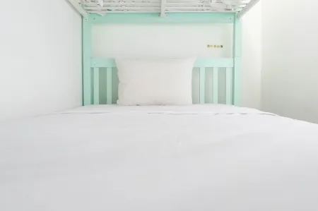 Comfy and Modern Wonderful 2Br Apartment at Tanglin Supermall Mansion Отели рядом с достопримечательностью «Universitas Ciputra Surabaya»