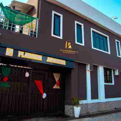 Platinum Apartelle Hotel Exterior