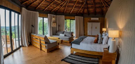Reserva Natural Iguazu - Pristine Luxury Camp Отели в г. Игуасу