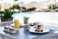 Grand Hotel - Breakfast