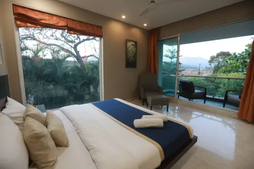 Pool Villas with Cook by Baya Resorts - Karjat Hotels in Wavarle