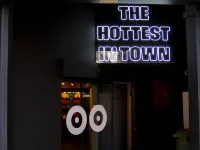 Room00 Valencia Hostel Hotels near Silk Exchange