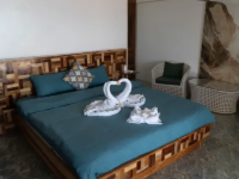 The Blessed Purple Bamboo Beach Resort Hoteles en Alaminos