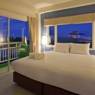 Wiz Hotel Отели рядом с достопримечательностью «Старый город»