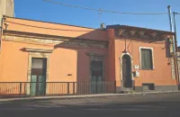 La Scivola Rooms Hotel a Aci Castello