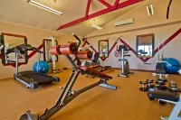 Coco de Mer Hotel and Black Parrot Suites - Gym