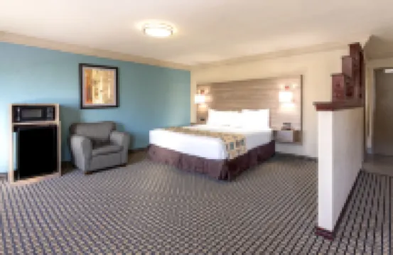 Red Lion Inn & Suites Houston IAH Airport