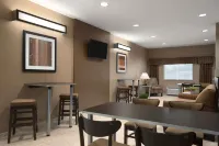 Microtel Inn & Suites by Wyndham Fairmont