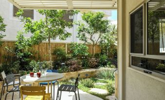 Luxurious Family Three Story House with Mamad by Sea N' Rent