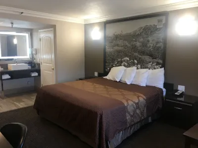 Hotel Seville - Ontario Airport/Chino Отели рядом с Chino