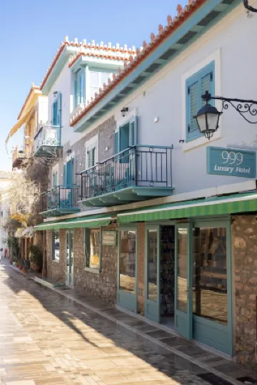 999 ラグジュアリー ホテル