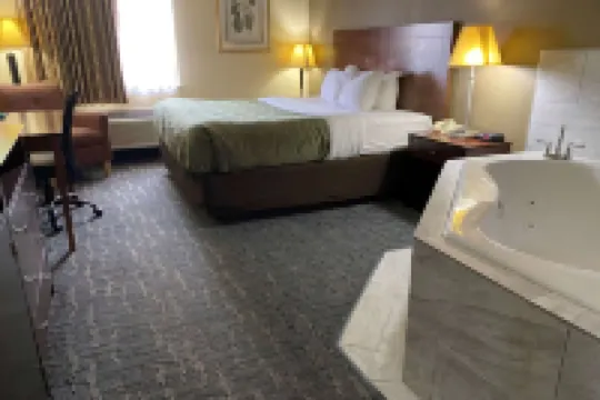 Quality Inn Toledo Westgate