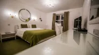 Gray Manor Hotel Hotels in Nether Wallop