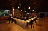 Pine Valley Hotel Oludeniz - Quầy bar