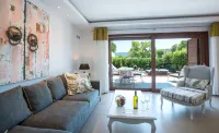 Avaton Luxury Beach Resort - Relais & Chateaux Hotel a Ierissos