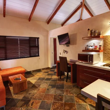Hartmann Suites Serviced Self-Catering Apartments
