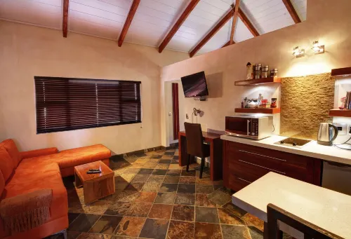 Hartmann Suites Serviced Self-Catering Apartments - Servicios de Traslado