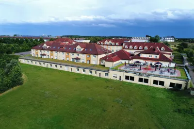 Hotel Reuterhof Hotels near Baumschule Hager Botanical Garden