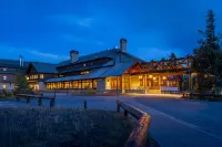 Old Faithful Snow Lodge & Cabins - Inside the Park - Lodges