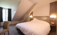 Hotel Les Champs Hôtels à : Saint-Aubin-de-Bonneval