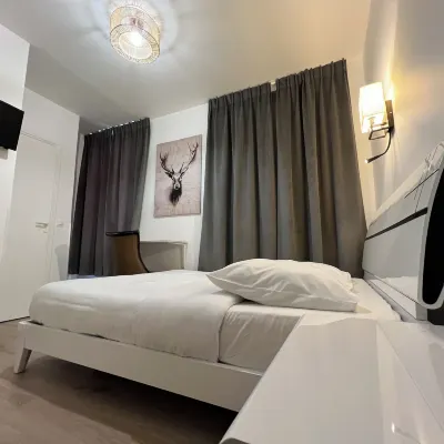 هوتيل بيل فونتين بلو Hotels near قصر فونتينبلو