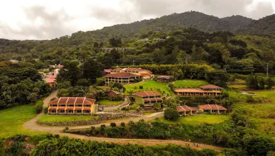 Hotel Montaña Monteverde Hotels in Monteverde