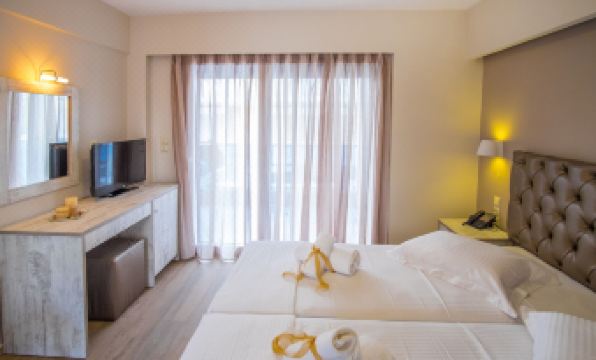 Must Boutique Hotel & Restaurant - Housity